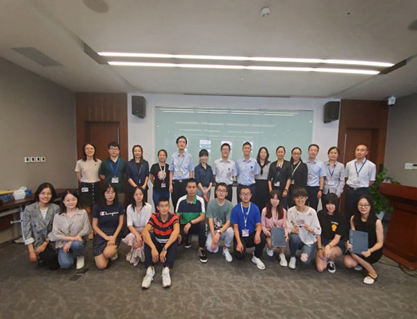 16-飛機(jī)工程事業(yè)部舉辦“青藍(lán)工程”拜師活動(dòng).jpg 16-飛機(jī)工程事業(yè)部舉辦“青藍(lán)工程”拜師活動(dòng).jpg